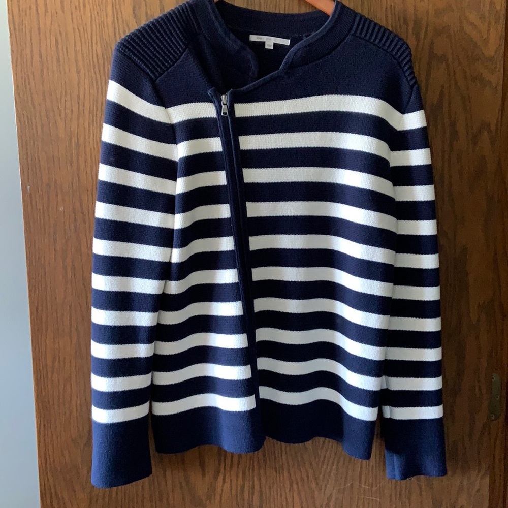 Gap navy blue and white striped sweater